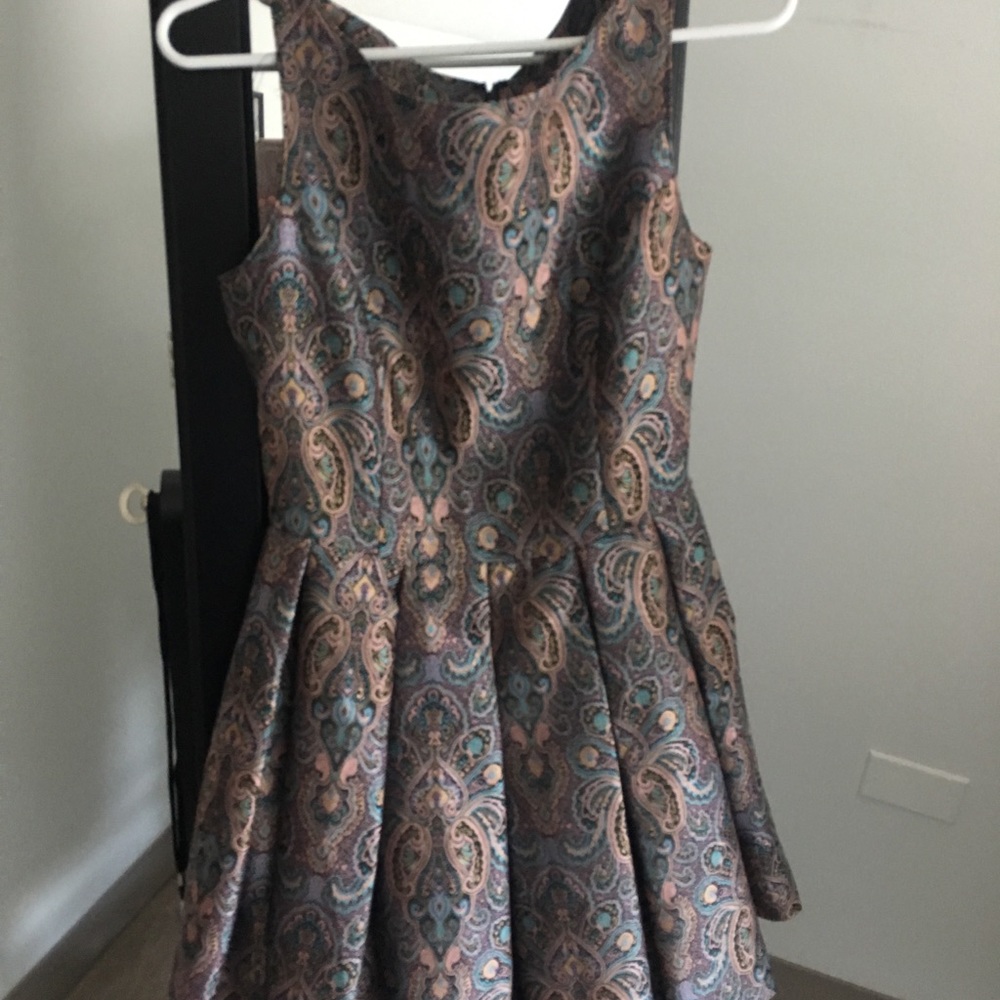 Metallic paisley print dress